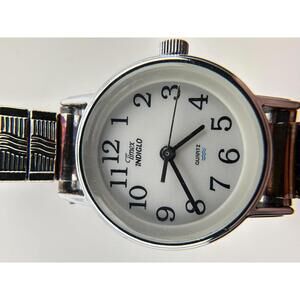 Vintage Timex Indiglo Women’s Quartz Watch Silver Dial 23mm
